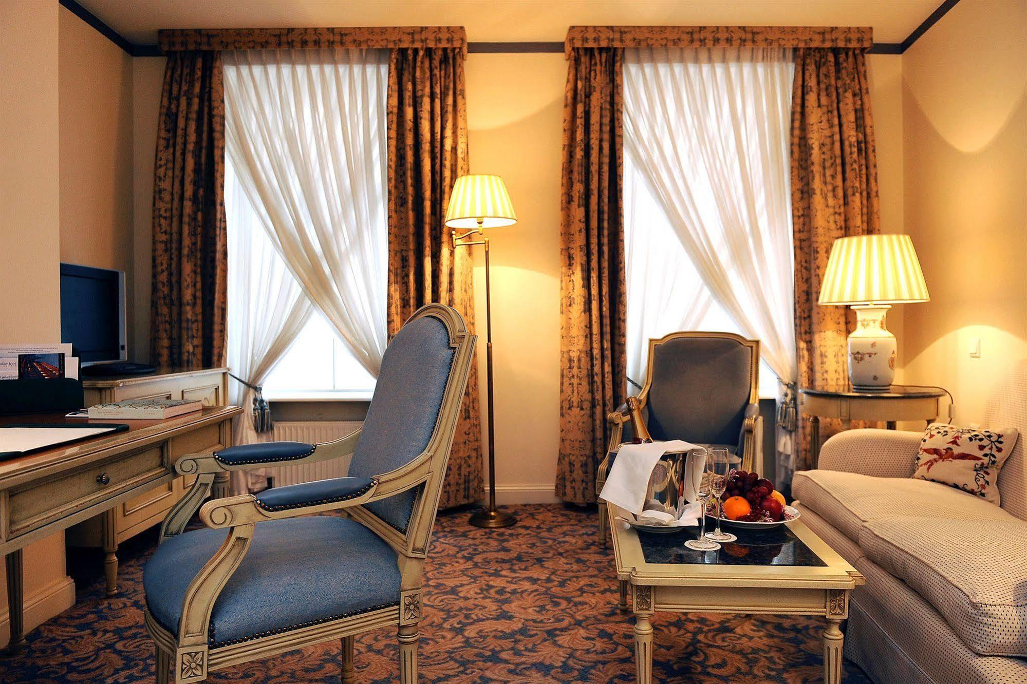 Grand Palace Hotel Amman Exteriör bild